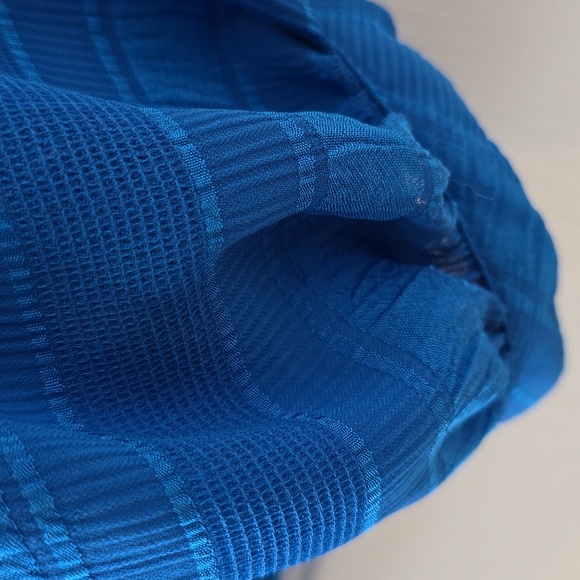 LIZ CLAIBORNE WOMEN'S BEAUTIFUL BLUE LONG SLEEVE TOP SIZE MEDIUM - Picture 6 of 16